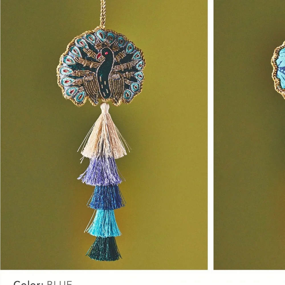Lucky Peacocks blue gradient embellished and beaded tassel ornament - Picture 4 of 6